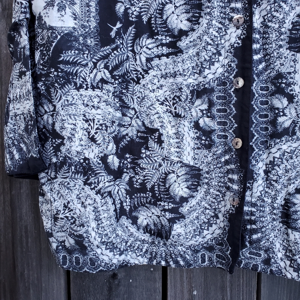 Citron Black White Patterned Button Front Top - image 4